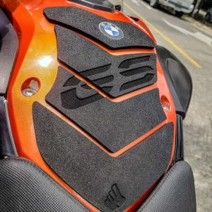 Imagen de WhatsApp 2024-05-03 a las 16.32.41_ce536c3e Protector Central - Goma - F700GS - F800GS