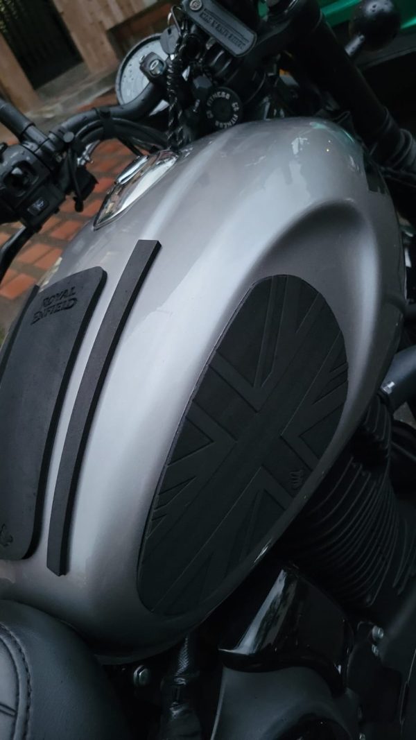 WhatsApp Image 2025-09-06 at 6.10.44 PM Kit de Protector de Tanque Hunter350 A2